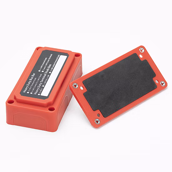 Barra collettrice 300A per carichi pesanti, blocco di distribuzione dell'energia, design del modulo scatola sbarre collettrici con prigionieri terminali 4X M8 (5/16